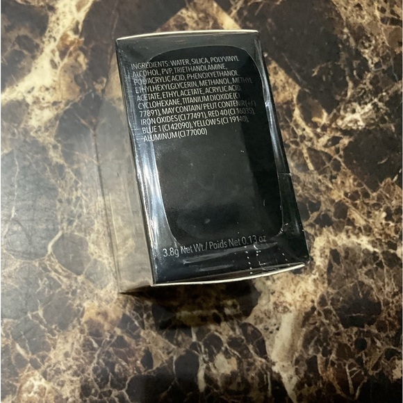 Danessa Myricks Chrome Flakes in Stardust Tone +free gift …AUTHENTIC!! - Picture 4 of 9